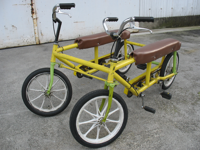 ０２　仲良しダックスサイクル