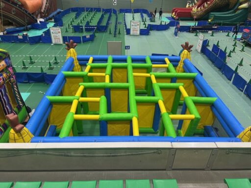 ０２　コーンファームメイズ
