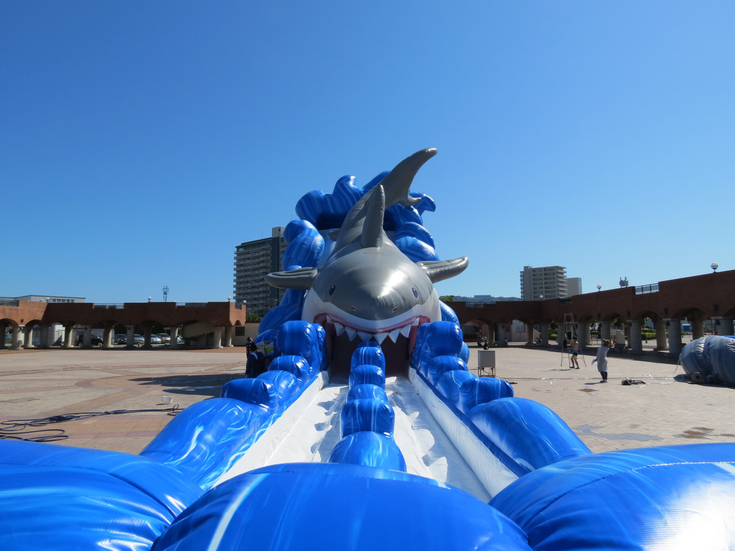 ０５　ジャイアントシャークウォータースライダー