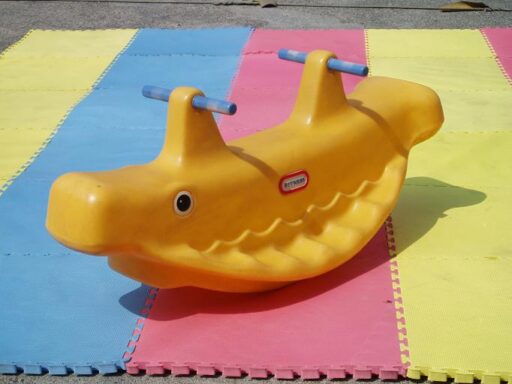 ３５　クジラシーソー　