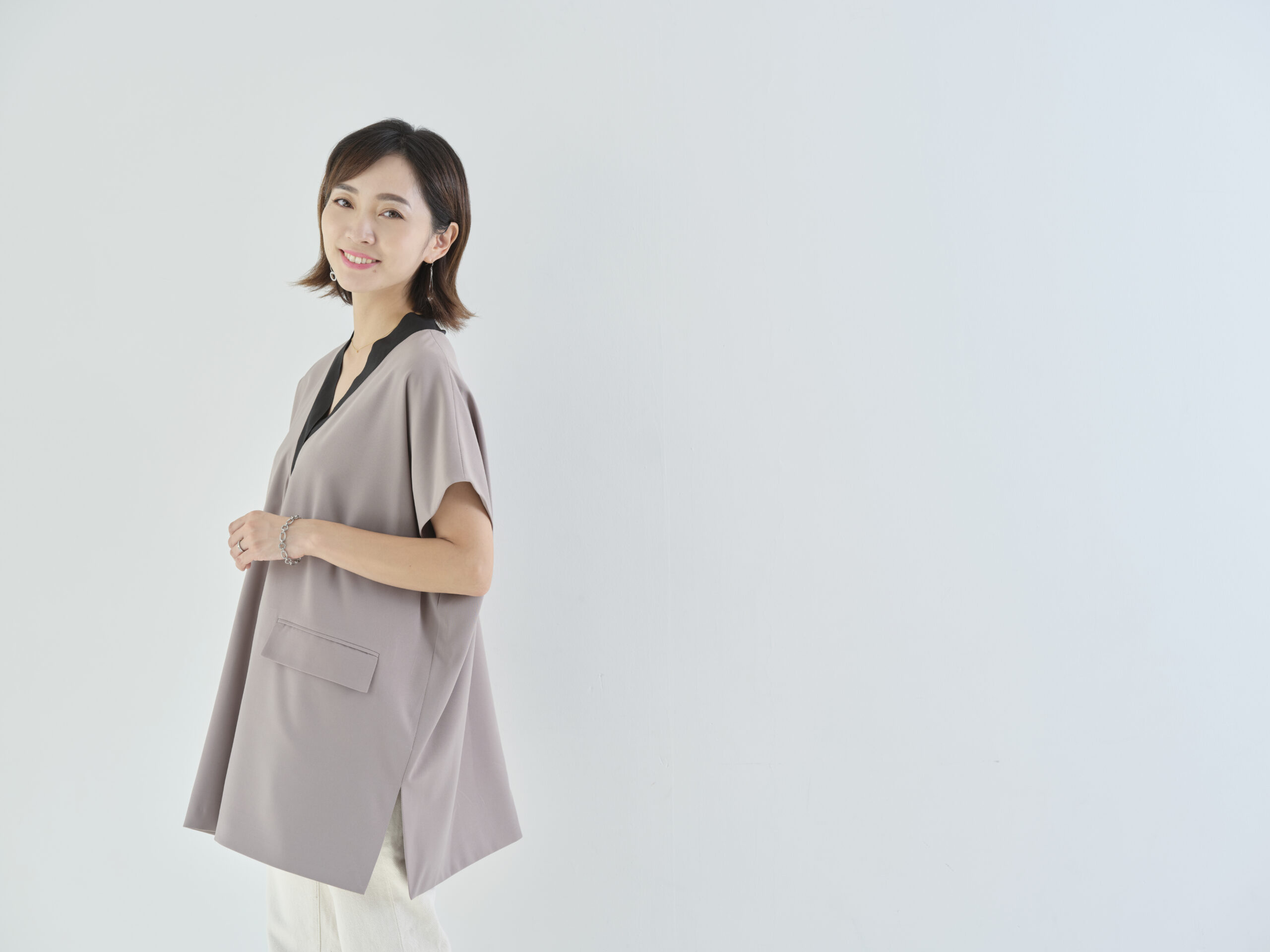 ０２　荒木 麻里子　【Mariko Araki】