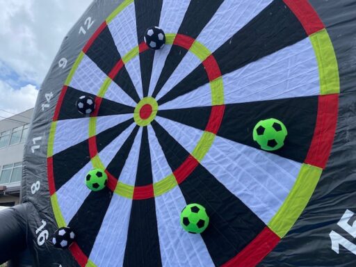 １１　サッカージャンボダーツ