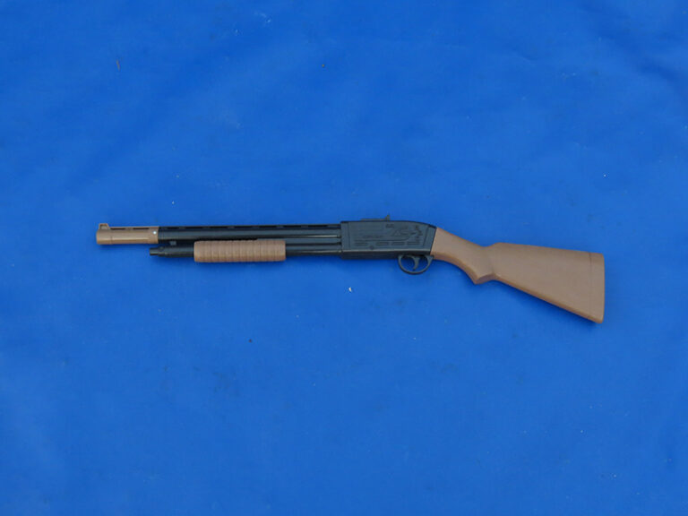 ３３　おもちゃの射的銃　プラスチック　子供向け