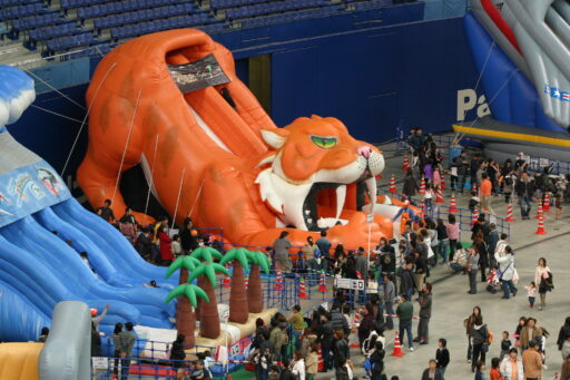 １３　サーベルタイガースライダー
