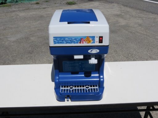２３　電動かき氷機（バラ氷用）