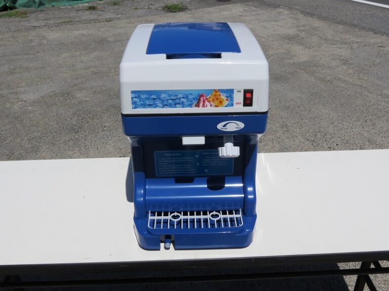 ２３　電動かき氷機（バラ氷用）